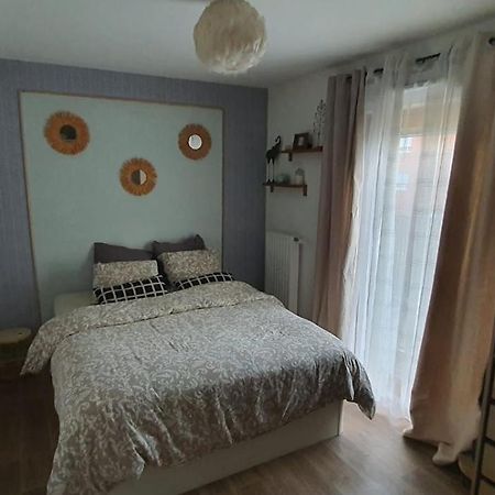 Appartement T3 A Saint-Denis Esterno foto